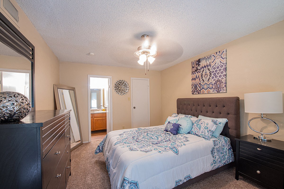 Deer Cross Apartments